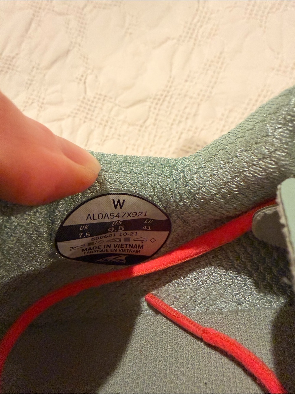 Altra Women's Beige Athletic Shoes with Coral Laces - Picture 6 of 8